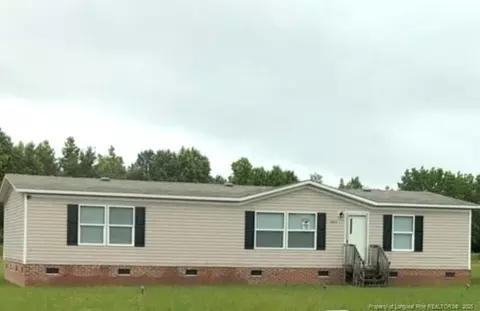 3865 N Chicken Rd, Pembroke, NC 28372