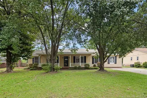 2109 Lothbury Dr, Fayetteville, NC 28304