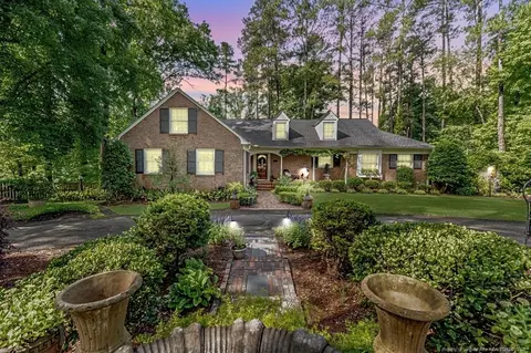 1409 Brentwood Pl, Sanford, NC 27330