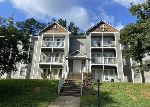 1321 Park Glen Dr #202, Raleigh, NC 27610