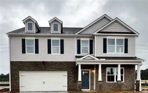 262 Hartfield Ave, Raeford, NC 28376