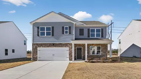 274 Hartfield Ave, Raeford, NC 28376
