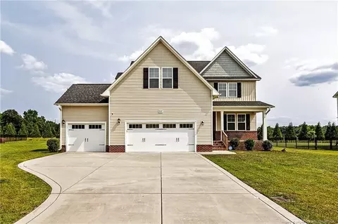 3832 Barnsdale Dr, Wade, NC 28395