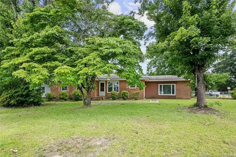6425 Morganton Rd, Fayetteville, NC 28314
