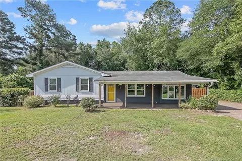 177 Gladiola Dr, Spring Lake, NC 28390