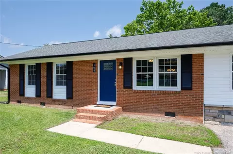 Exterior - 108 Pine St, Dunn, NC 28334 photo 2 of 5