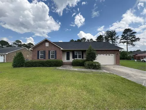 384 Oakwood Heights Dr, Lumberton, NC 28358