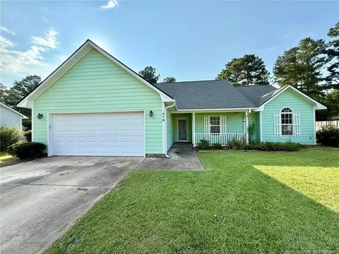 479 Northwoods Dr, Raeford, NC 28376