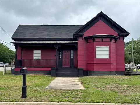 202 W West Main St W, Hamlet, NC 28345