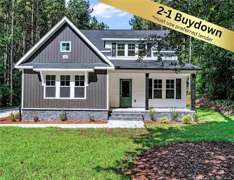 150 Magnolia Hill Dr, Carthage, NC 28327