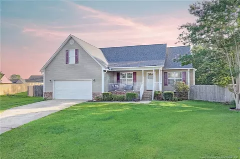 109 Shelby St, Spring Lake, NC 28390