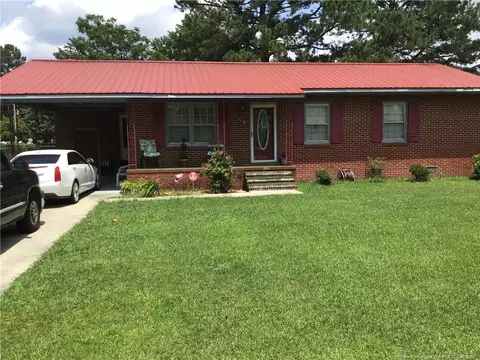 108 Thurlow St, Red Springs, NC 28377