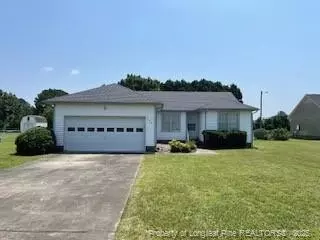 334 Grape Arbor Dr, Fayetteville, NC 28312