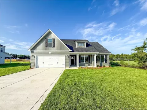 53 Alpha Dr, Parkton, NC 28371