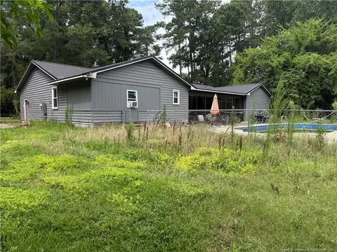 305 E Third St #E, Parkton, NC 28371 photo 4