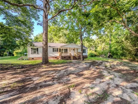 40 Ella Bell Rd, Clarkton, NC 28433