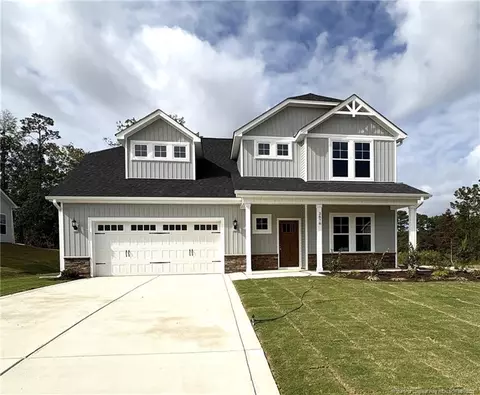 3878 Blackhills Rd, Fayetteville, NC 28311