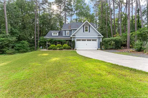 60 Lakeview Dr, Whispering Pines, NC 28327