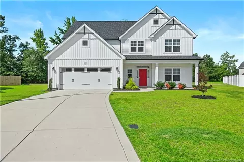 380 Croft Dr, Fayetteville, NC 28312