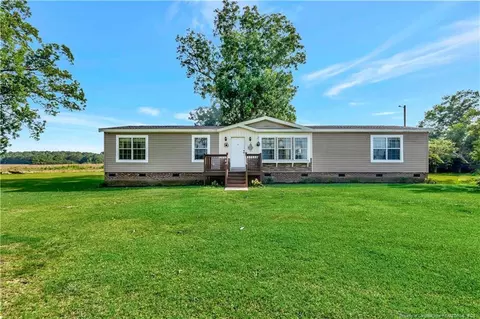692 Cowpen Swamp Rd, Fairmont, NC 28340