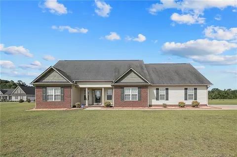 4821 Veasey Mill Dr, Wade, NC 28395