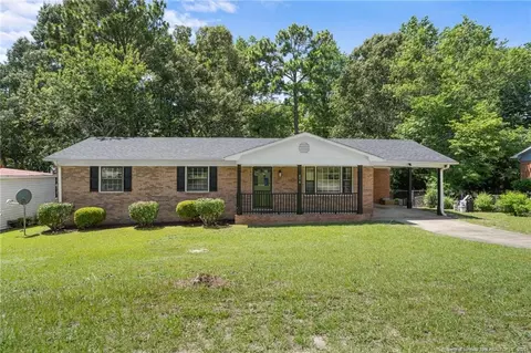 870 Bedrock Dr, Fayetteville, NC 28303
