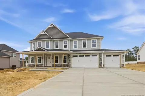 1931 Thomas Wood Dr, Fayetteville, NC 28306