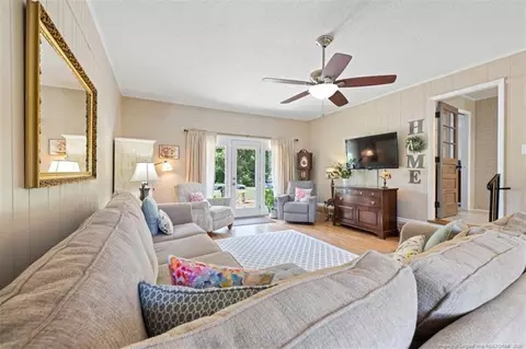Living - 113 Castle Dr, Smithfield, NC 27577 photo 3 of 3
