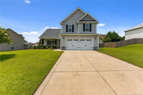 324 New Castle Ln, Spring Lake, NC 28390