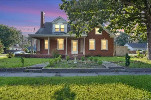 1301 N Pine St, Lumberton, NC 28358