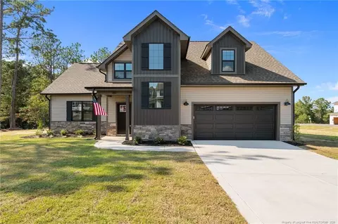 20 Pomegranate Ct, Cameron, NC 28326