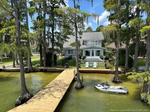 15 Turtle Cove Dr, Elizabethtown, NC 28337