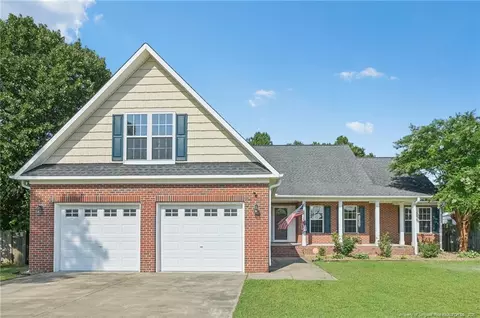 412 Dunbar Dr, Lillington, NC 27546