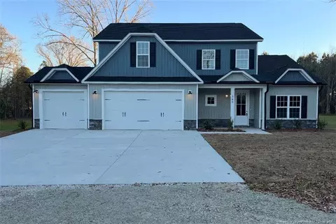 249 Zeppelin Ln, Raeford, NC 28376