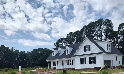 3007 Dinwiddle Dr, Wade, NC 28395