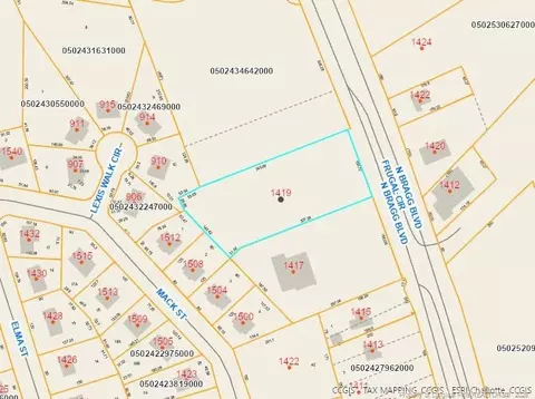 1419 N Bragg Blvd, Spring Lake, NC 28390