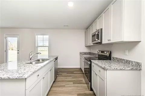 Kitchen - 59 Boston River Dr, Dunn, NC 28334 photo 4 of 4