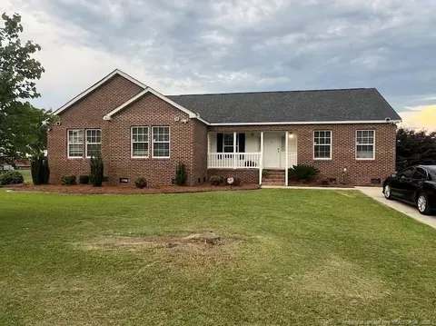 451 E Mcrainey Rd, Saint Pauls, NC 28384