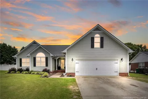3935 Dickens Ave, Hope Mills, NC 28348