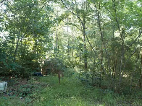 385 Buhmann Dr, Fayetteville, NC 28304