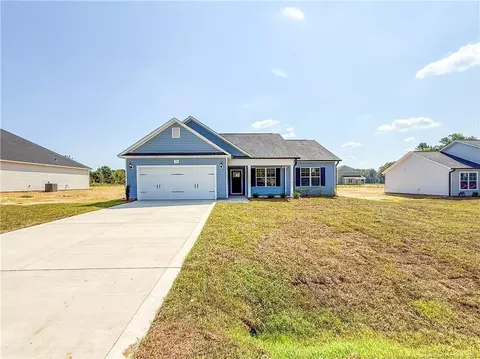 54 Commander Dr, Parkton, NC 28371