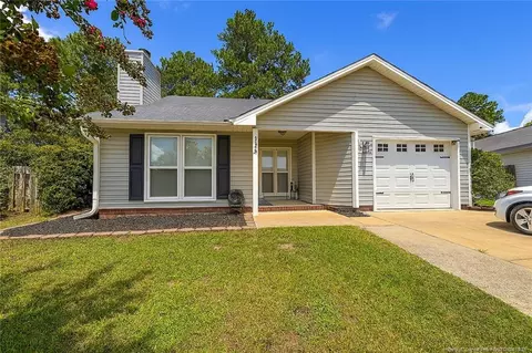 1713 Veanna Dr, Fayetteville, NC 28301