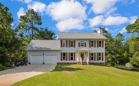 866 Fredonia Dr, Fayetteville, NC 28311