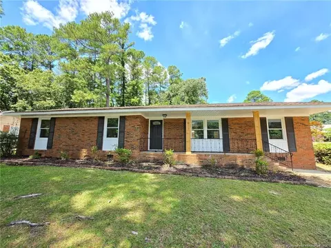 1612 Rogers Dr, Fayetteville, NC 28303