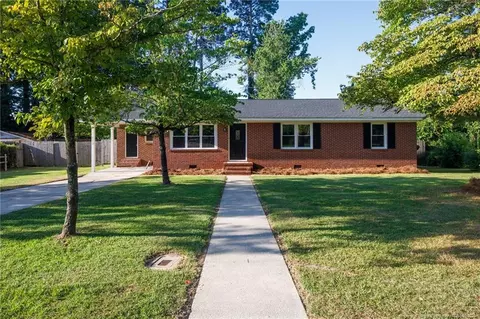 110 Rosewood Dr, Lumberton, NC 28358