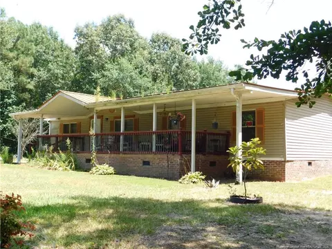 267 Ed Collins Ln, Clinton, NC 28328