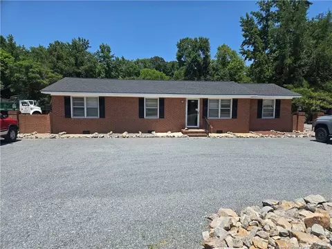 2305 Clinton Rd, Fayetteville, NC 28312