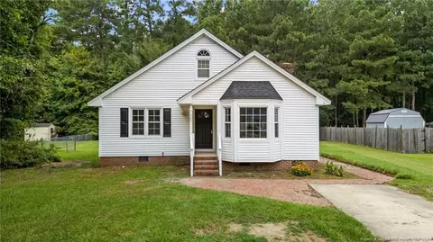 507 E Dogwood Ln, Kenly, NC 27542