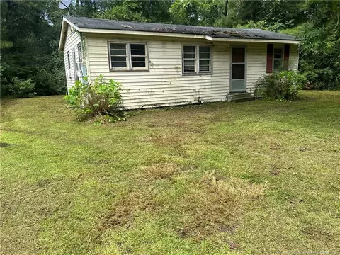 4832 Lisbon Rd, Clarkton, NC 28433