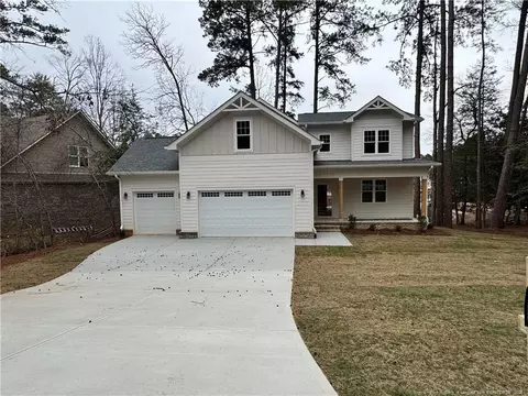 877 Elderberry Dr, Vass, NC 28394